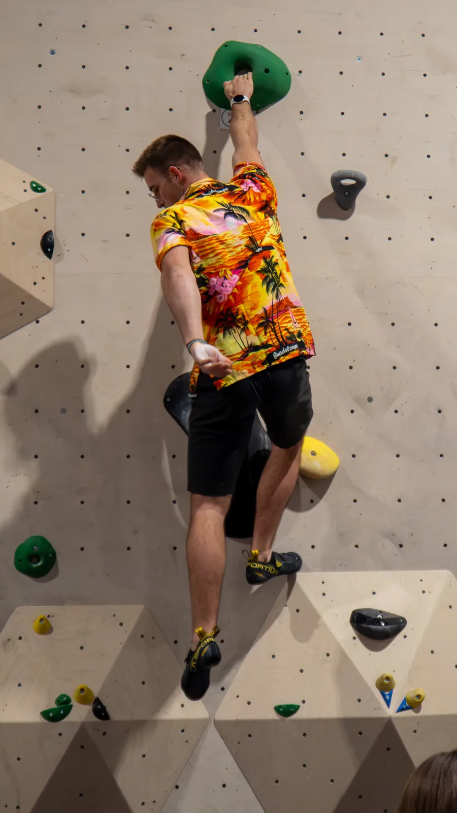 Grimpeur d'Audenge pendant le contest de mars 2026 chez Bassin à Bloc